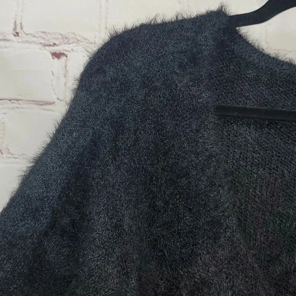 Fabletics Long Sleeve Crop Top Woman's Size M - Picture 3 of 10